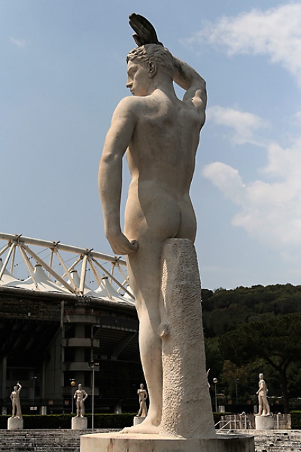 Stadio dei marmi 143